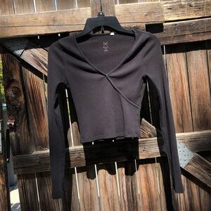 Pacsun Basics black v-neck long sleeve crop top